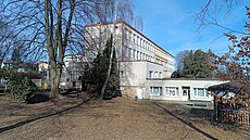 Pedagogové tvrdí, �e jejich opakované stí�nosti nebyly ze strany m�sta jako...