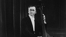 Kontrabasista Vojt�ch Kuchynka