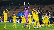 Hrá�i Bodo/Glimt slaví na San Siru postup do osmifinále Ligy mistr�.