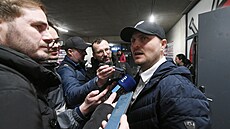 Majitel hokejového Chomutova Ji�í Sochor dává rozhovor poté, co se klubu díky...