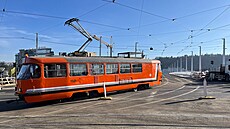 M��ící tramvaj na Dvoreckém most� (25. února 2026)