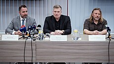 Ministr �ivotního prost�edí Igor �ervený (Motoristé) ve �tvrtek dopoledne...