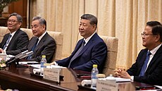 N�mecký kanclé� Friedrich Merz nav�tívil �ínu, setkal se s �ínským prezidentem...