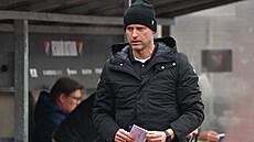 Nový kou� ostravských fotbalist� Ond�ej Smetana b�hem utkání proti Mladé...