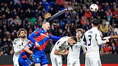 Momentka ze zápasu Viktoria Plze� - Panathinaikos.