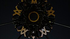 Olympijský ohe� na zimních hrách v Itálii definitivn� zhasl (22. února 2026)