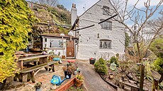 Chcete bydlet jako st�edov�ký dobrodruh, ale s rychlým internetem a pra�kou? V...