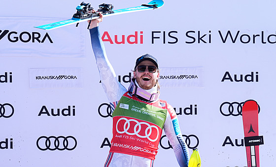 Norský ly�a� Atle Lie McGrath  po triumfu ve slalomu v v Kranjské Go�e.