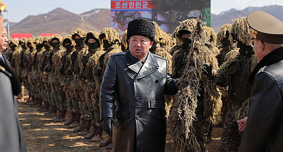 Severokorejský v�dce Kim �ong-un v minulém týdnu osobn� sledoval sout�...