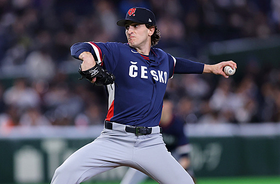 �eský baseballista Jan Novák v zápase proti Ji�ní Koreji.