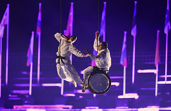 P�edstavení p�i zahájení paralympijských her.