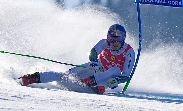 V boji o malý glóbus se přiostřuje. Pinheiro Braathen vyhrál obří slalom v Kranjské Goře