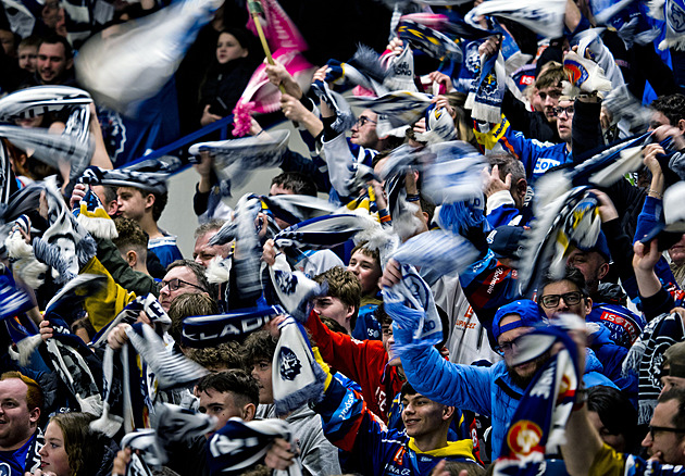 Moses hattrickem vystřílel čtvrtfinále pro Hradec. Sparta i Třinec prohrály