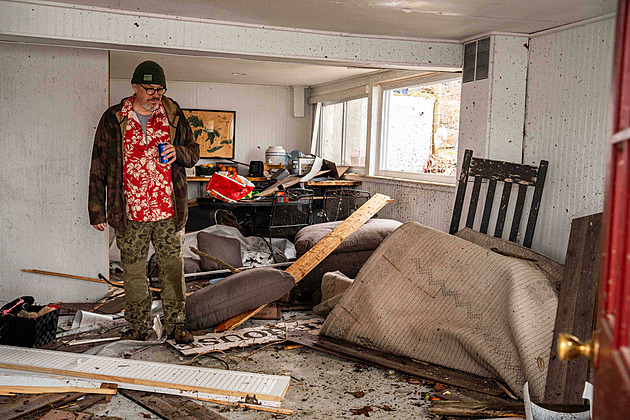 Zbyly jen základy. Středem USA se prohnala série tornád, úřady sčítají mrtvé