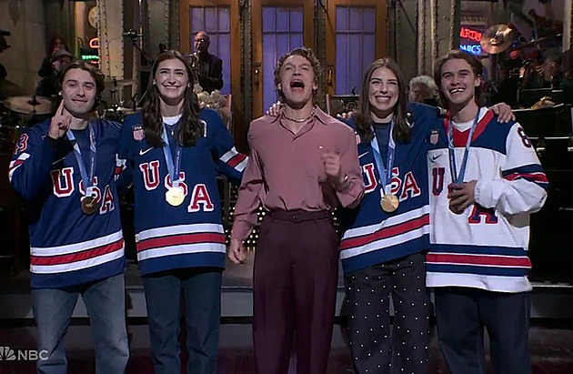 Kapitánka zlatých amerických hokejistek si v televizi rýpla do Trumpa. Sklidila ovace