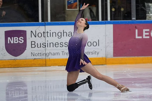 Po ztrátě nohy začala s krasobruslením. Teď chce dostat sport na paralympiádu