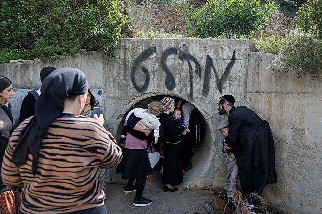 Pořád v krytu a těžko poznat, kdo je kdo. Boj s Hizballáhem straší nejen Izraelce