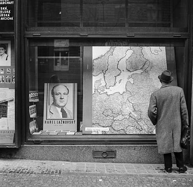 Kolaborant s loajálním perem. Osud novináře Lažnovského zpečetily chlebíčky