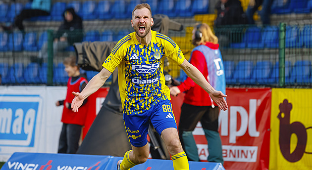 Fotbal je droga. Kdyby to šlo, hrál bych i 50 let! říká zlínský Poznar před 201. zápasem Fotbal je droga. Kdyby to šlo, hrál bych i 50 let! říká zlínský Poznar před 201. zápasem