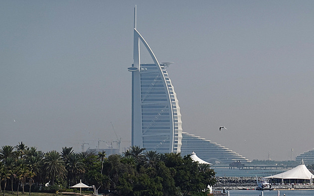 Čechů je na Blízkém východě o třetinu méně než o víkendu, hlásí operátoři