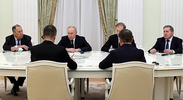 Kreml mě vyslyšel. Ruská blogerka v slzách děkovala Peskovovi