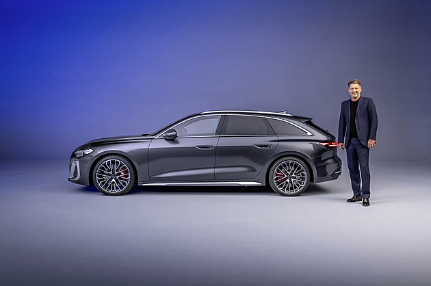 V tom kanclu snad straší. Z Audi odchází už pátý šéf vývoje za deset let