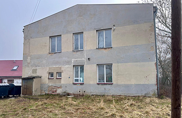 Soud rozhodne o vazbě pro otce obviněného z vraždy malého chlapce