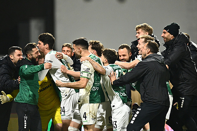 Trávník v Jablonci ovlivnil i penalty. Byl šílený, ale pro oba stejný, shodli se slávisté