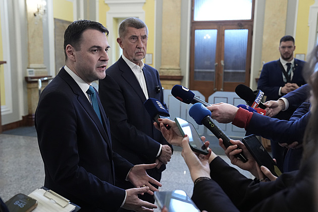 Křest krizové komunikace vlády. Dohání události, hodnotí experti a radí, jak na to