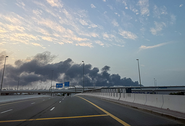 Seděli jsme na terase a náhle prosvištěl Šáhed, popsali íránský útok Češi v Dubaji
