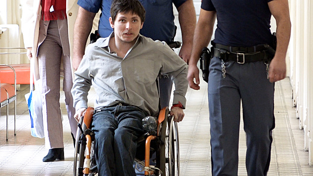 Důvěřivého seniora přiměl utéct do Afriky a prodat byt. Manipulátor dostal pět let