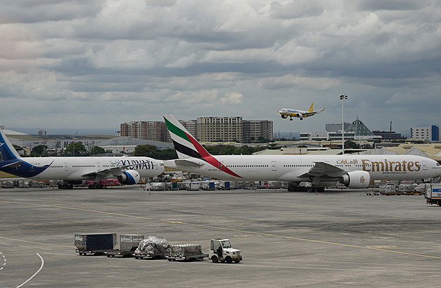 Na východ přes Kavkaz. Aerolinky kvůli Íránu hledají náhradní trasy