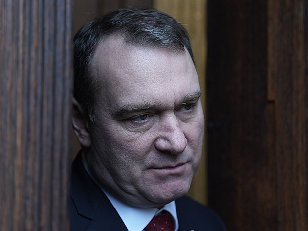 Prezident s námi nespolupracuje, tak my s ním taky ne, řekl Turek. Orbána přirovnal k Havlovi