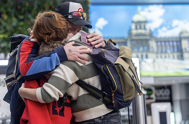 Repatriačními lety se do Česka vrátilo už 1500 lidí, tři tisícovky tam stále jsou