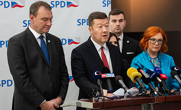 Poslanci snížili odvody OSVČ. Podpořila to i ODS, která je přitom dříve zvýšila