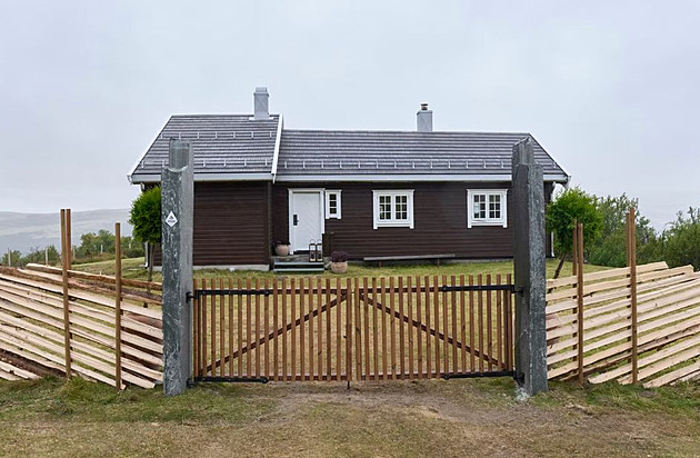 Ubytovna bez elektřiny a vody se proměnila v ráj plný světla. Rodina jásá