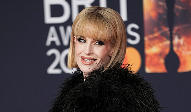 Vypadáš jako mrtvola, píší hejtři Kelly Osbourne. Poslala jim drsný vzkaz