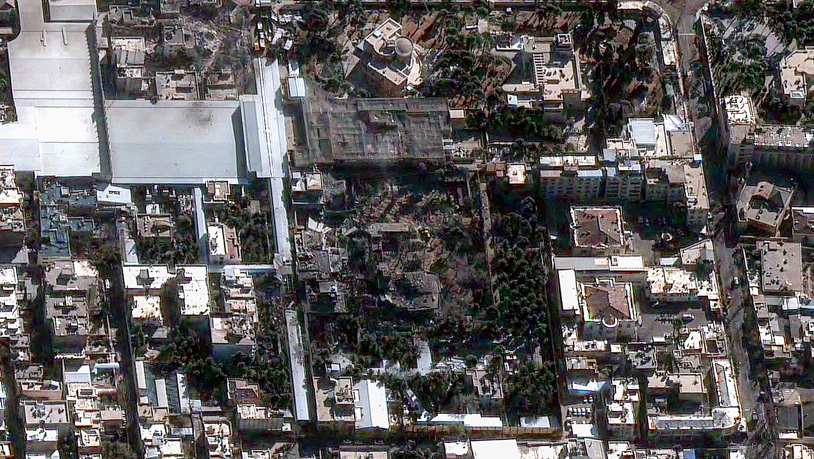 Chameneí přežil díky náhodě, smrti unikl o sekundy. Záznam odhalil detaily úderu