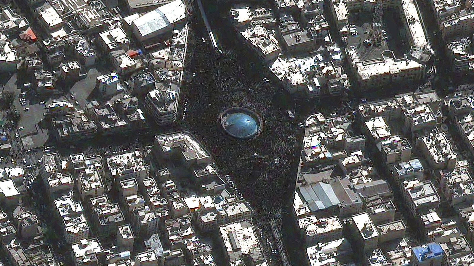 Znali Teherán jako Jeruzalém. Jak dopravní kamery pomohly zabít Chameneího