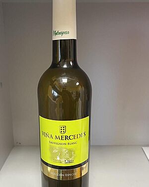 Fal�ovan� b�l� v�no ze �pan�lska