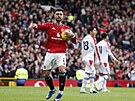 Bruno Fernandes z Manchesteru United slaví gól proti Crystal Palace.