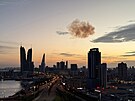 Kou� po zne�kodn�ní íránského dronu v Manám� v Bahrajnu (6. b�ezna 2026)