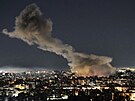 Následky izraelských leteckých útok� v Dáhíji na p�edm�stí libanonské metropole...