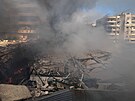 Následky izraelských leteckých útok� v Dáhíji na p�edm�stí libanonské metropole...