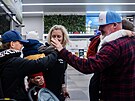 V Praze p�istálo první letadlo s �eskými turisty z Blízkého východu, po 2:00...