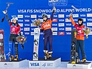 Nejlep�í trojice závodnic slalomu Sv�tového poháru snowboardistek ve...