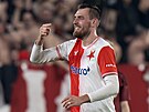 Tomá� Chorý slaví v derby se Spartou.