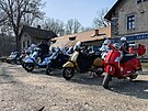 8. Cryovespa � tradi�ní jízda otu�ilc� aneb neoficiální zahájení pra�ské vespa...