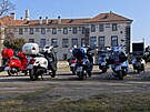 8. Cryovespa � tradi�ní jízda otu�ilc� aneb neoficiální zahájení pra�ské vespa...