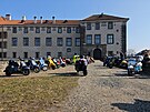 8. Cryovespa � tradi�ní jízda otu�ilc� aneb neoficiální zahájení pra�ské vespa...